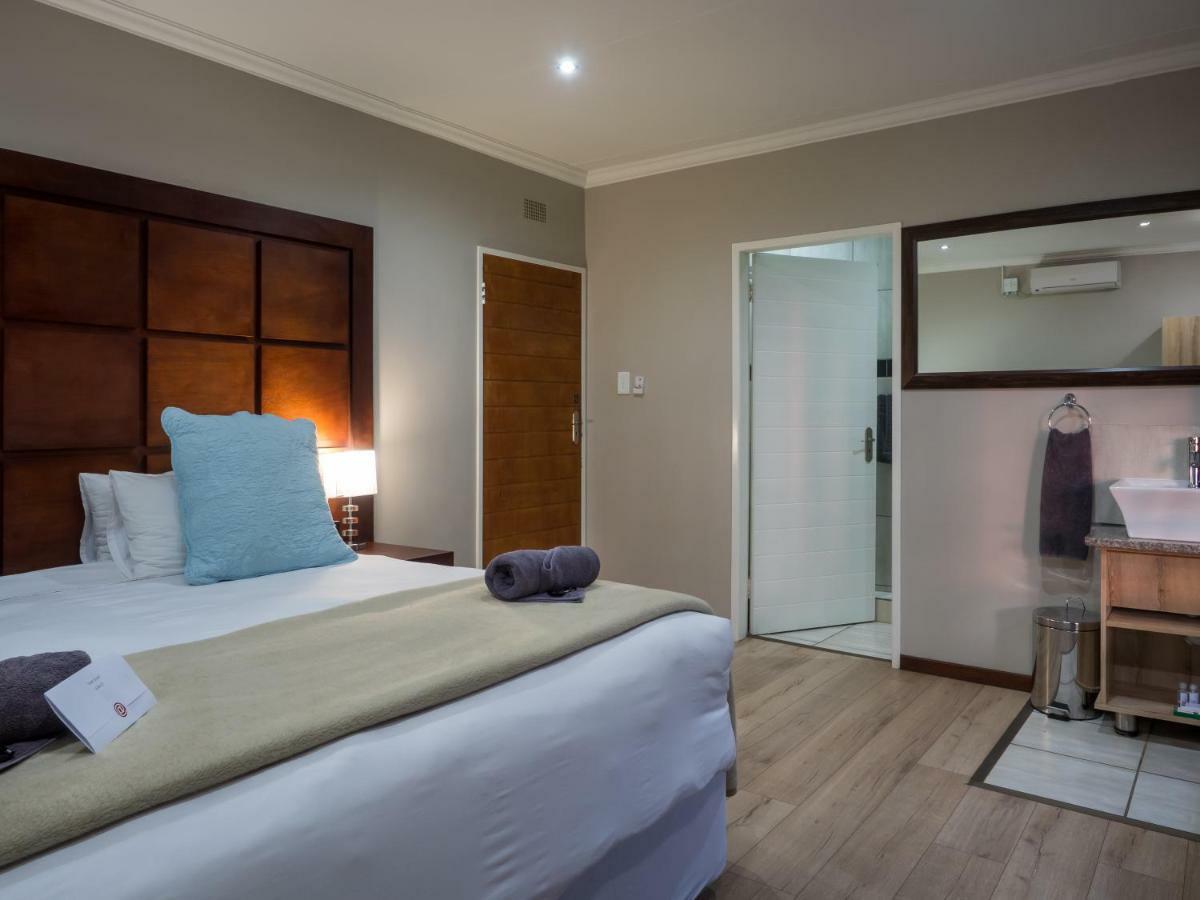 Hotel @ Secunda Esterno foto